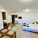 тутхон Apartament