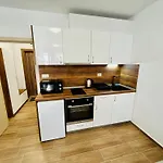 тутхон Apartament Pomorie