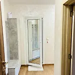 Apartament тутхон