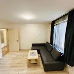 Apartament тутхон