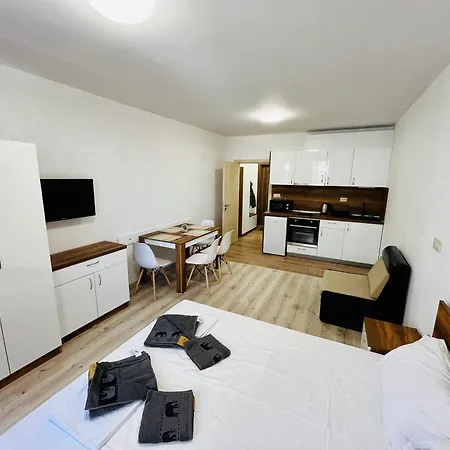 тутхон Apartman *
