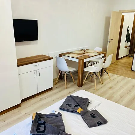 Apartmán тутхон