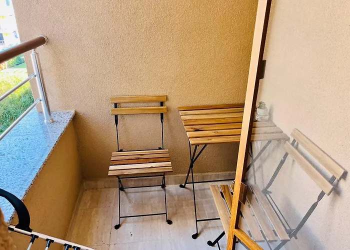 тутхон * Pomorie