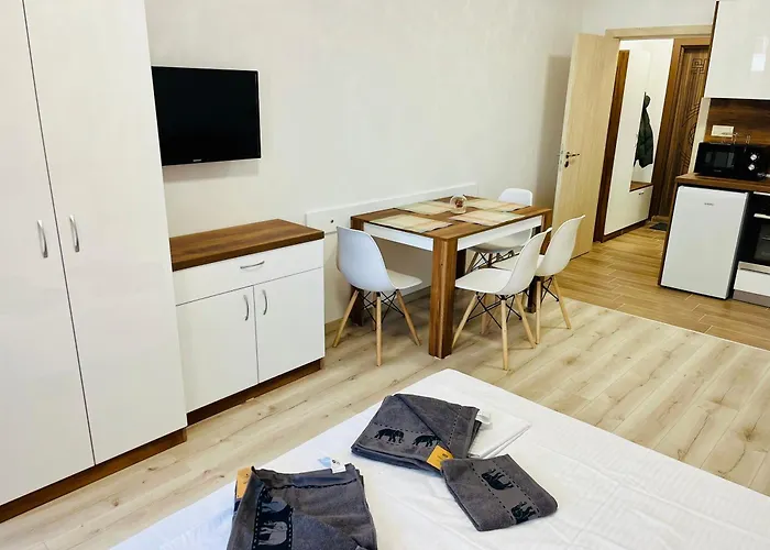 Apartment тутхон